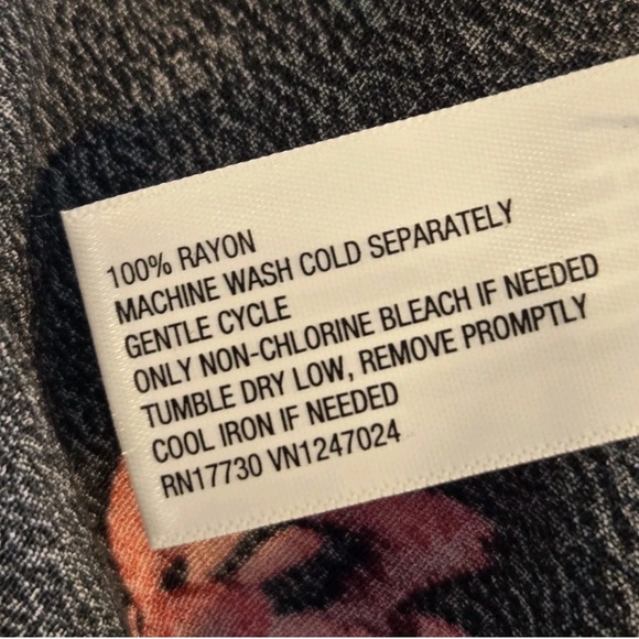 a new day Black Floral Long Sleeve Dress size medium - Picture 8 of 8